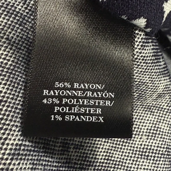 Ann Taylor Black and White Boxy V Neck Short Sleeve Top Size L #1854 - Picture 8 of 9